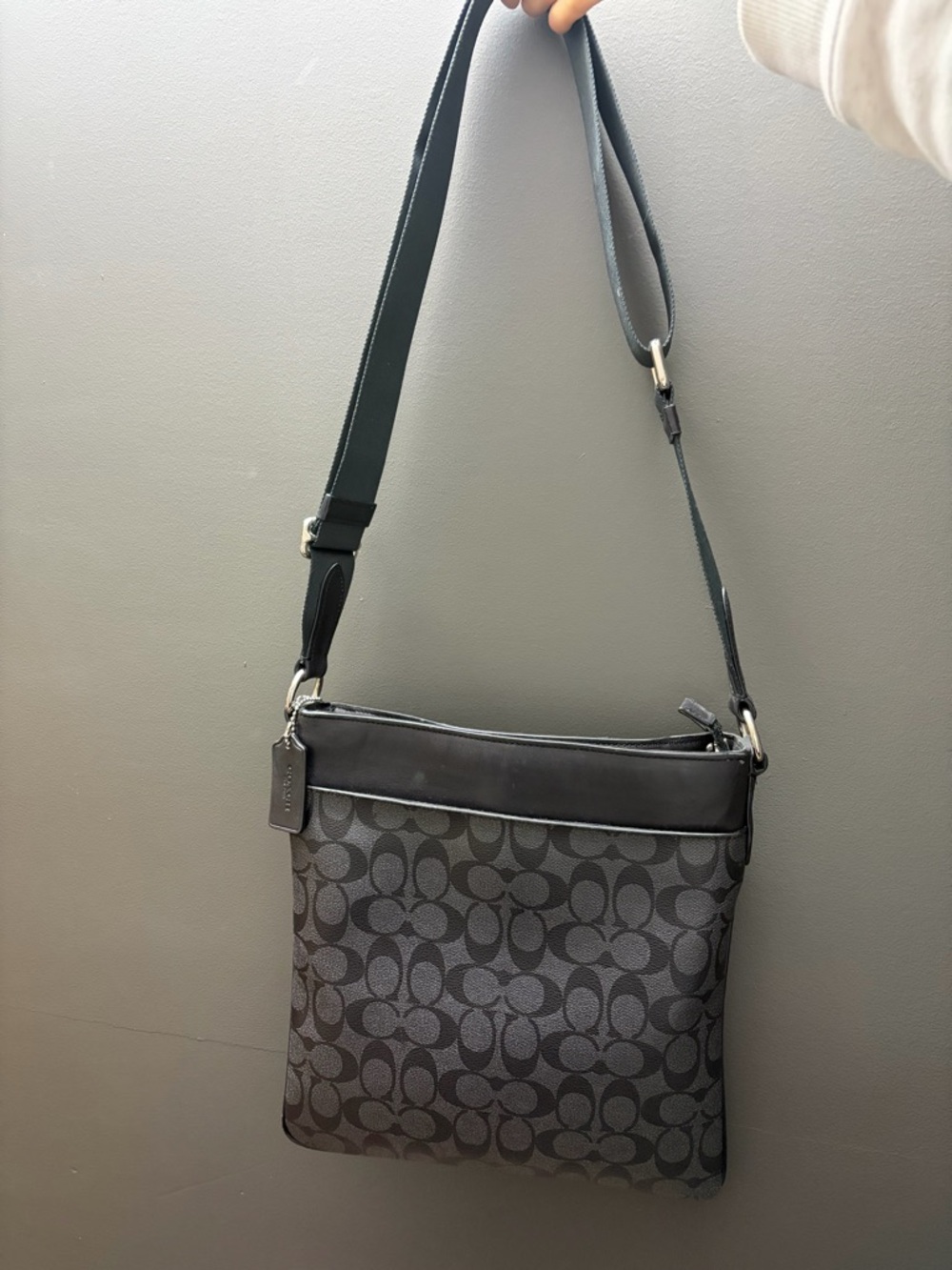 Vintage Coach Crossbody / Messenger bag in black and gray - Picture 2 of 4